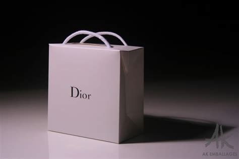 sac en papier dior|sac de luxe dior.